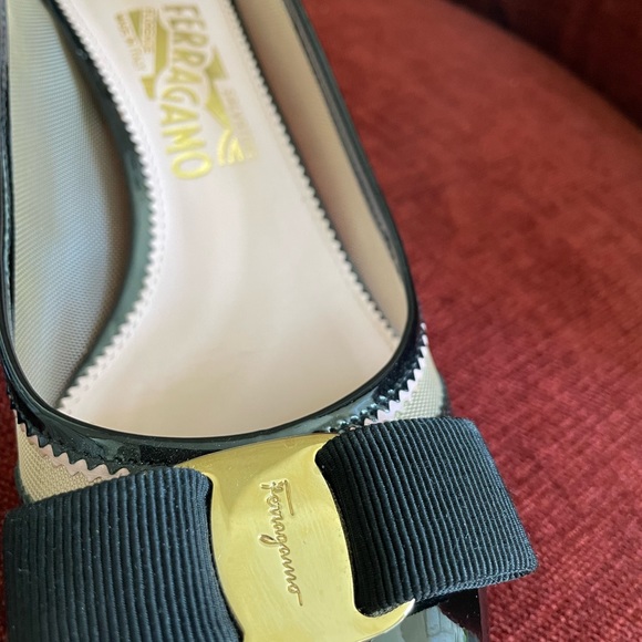 Salvatore Ferragamo Eva Net Vara Pump Mesh Black Pink - Picture 5 of 13